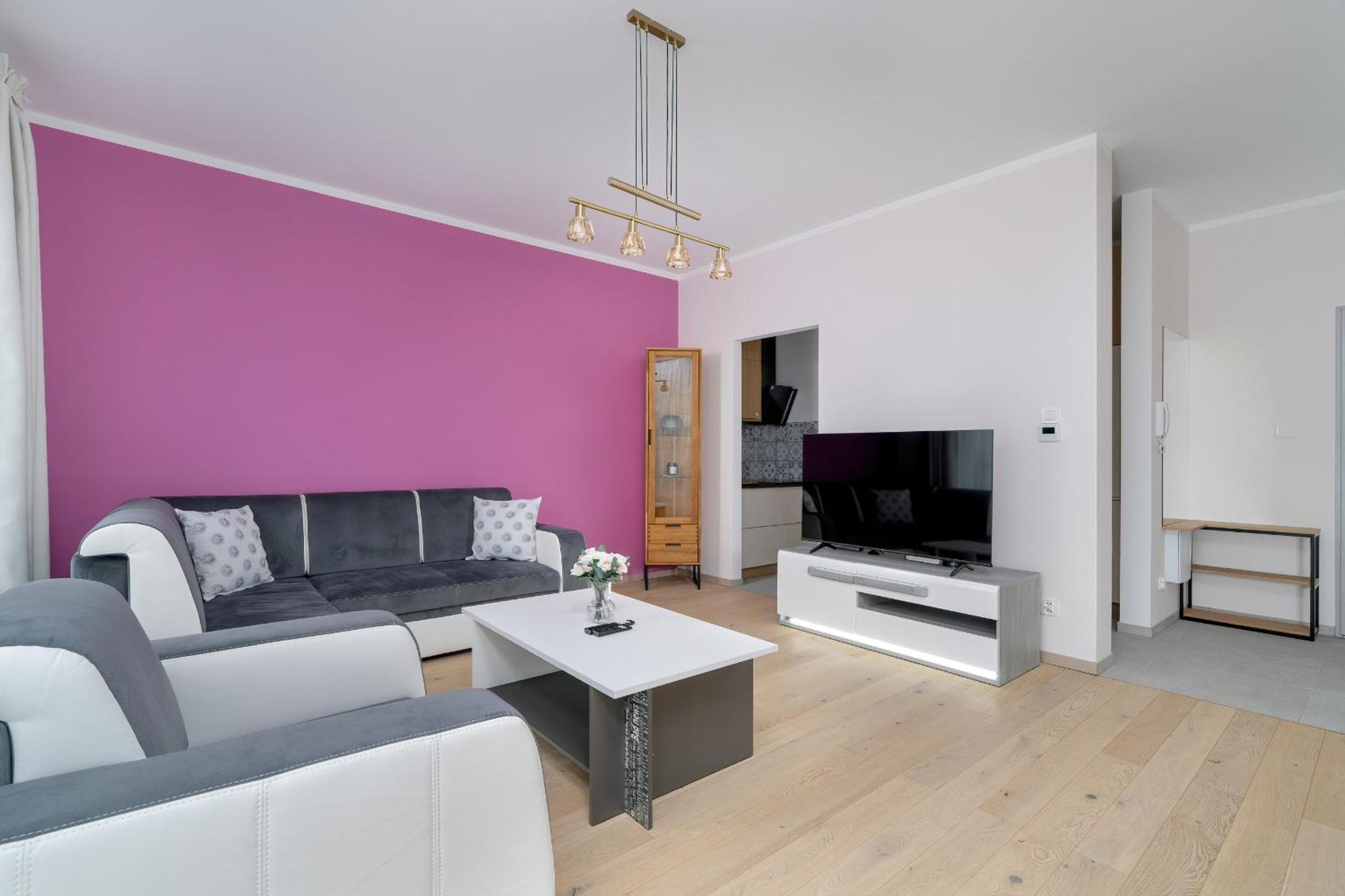 Apartment With Balcony And Free Parking In Poznan By Noclegi Renters Zewnętrze zdjęcie