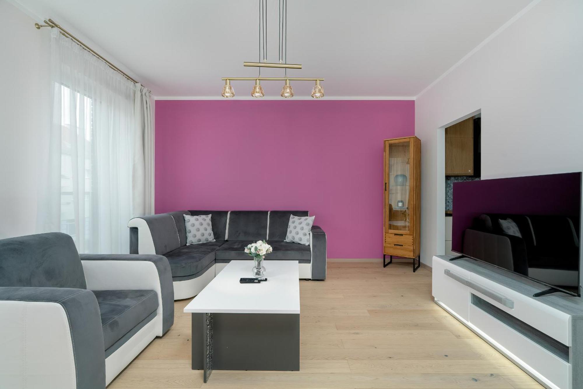 Apartment With Balcony And Free Parking In Poznan By Noclegi Renters Zewnętrze zdjęcie